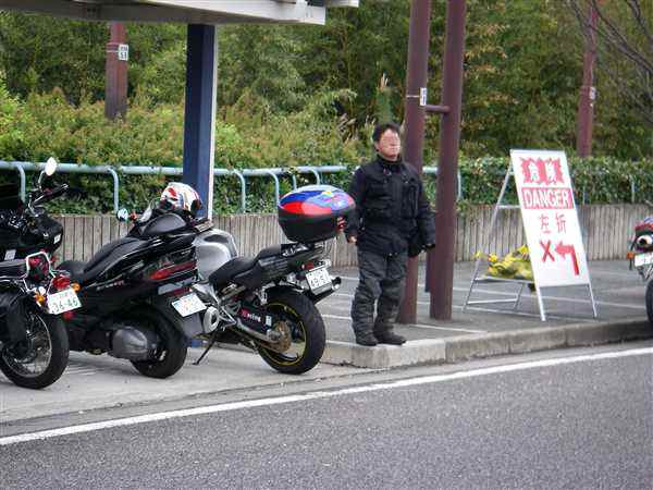 秋葉ダム千本桜ツー バイクとワンコとカメ